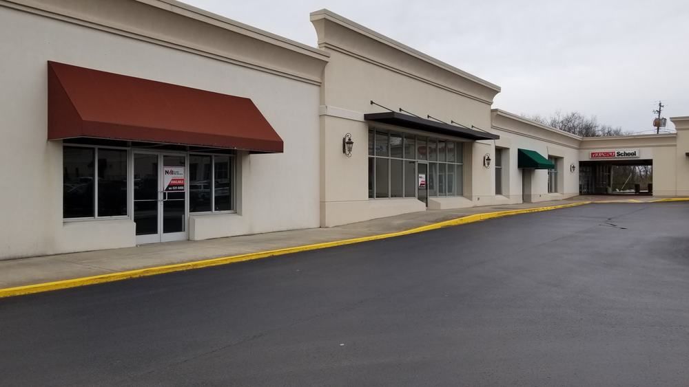 Cumberland Plaza: 100 Cumberland Plaza, Crossville, TN 38555